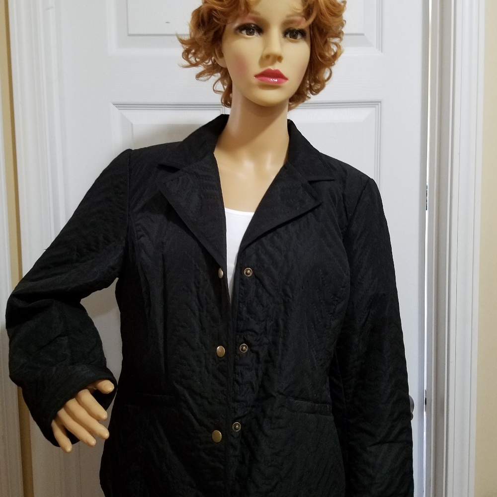 Jacket, quilted, front snaps.
